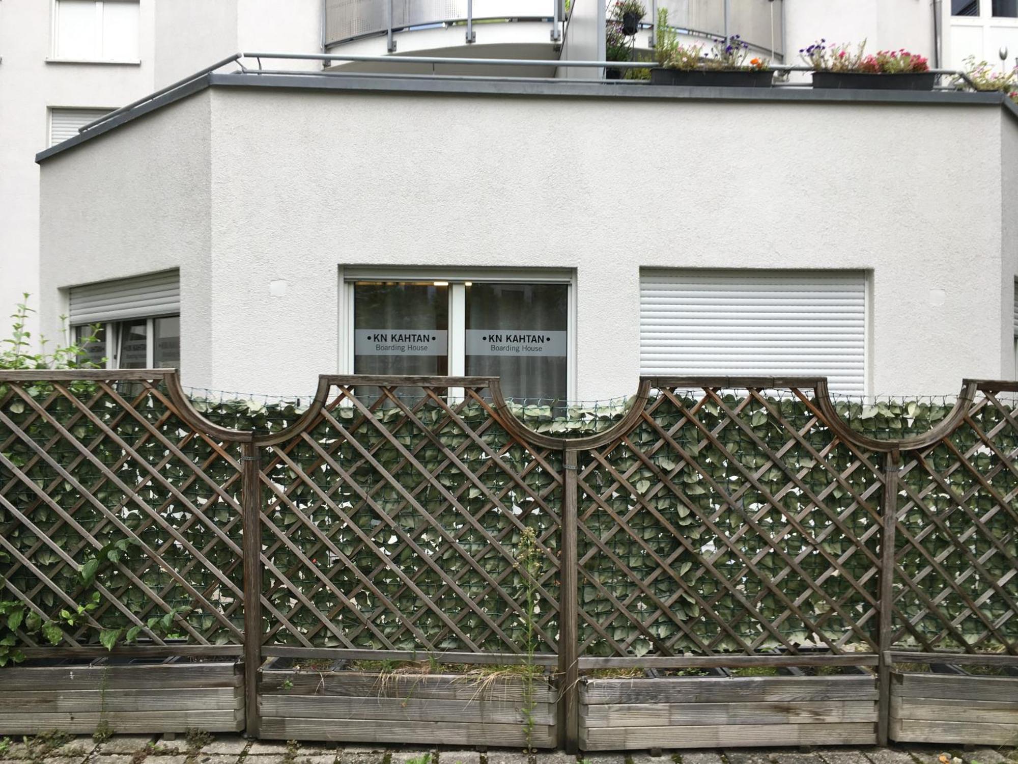 Kn Kahtan Boarding House Lägenhet München Exteriör bild