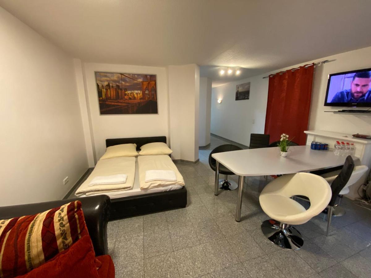 Kn Kahtan Boarding House Lägenhet München Exteriör bild