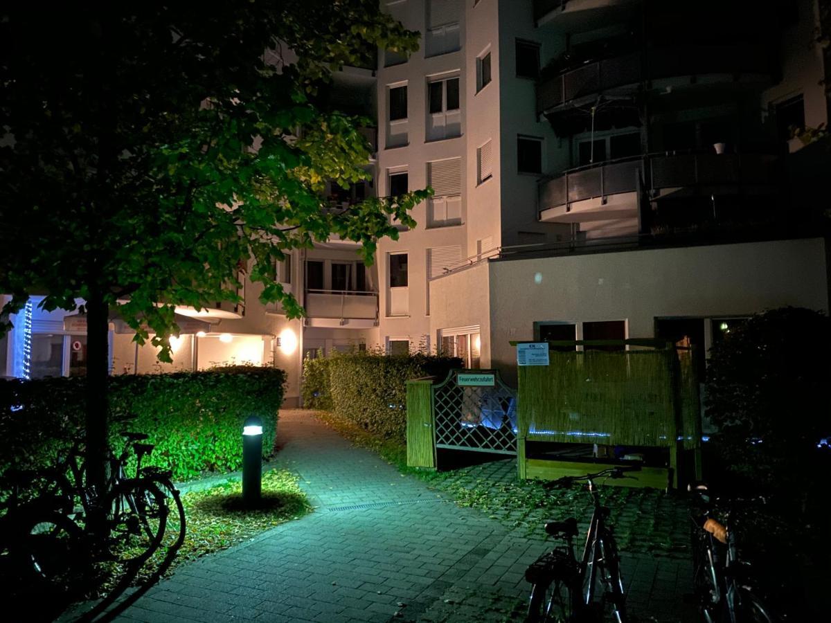 Kn Kahtan Boarding House Lägenhet München Exteriör bild