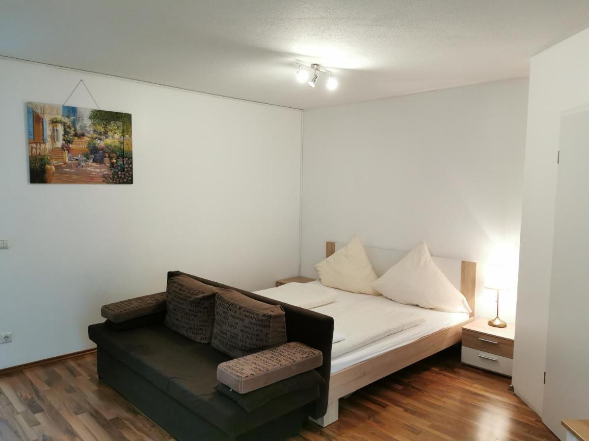 Kn Kahtan Boarding House Lägenhet München Exteriör bild